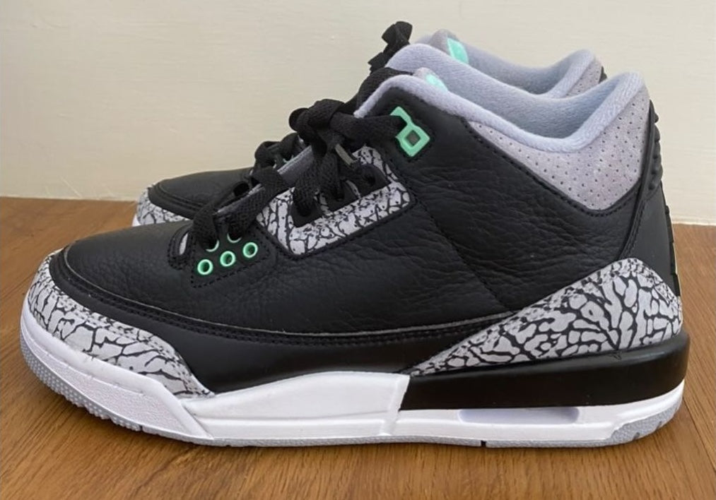 Air Jordan 3 „Green Glow“ | Hypenewz