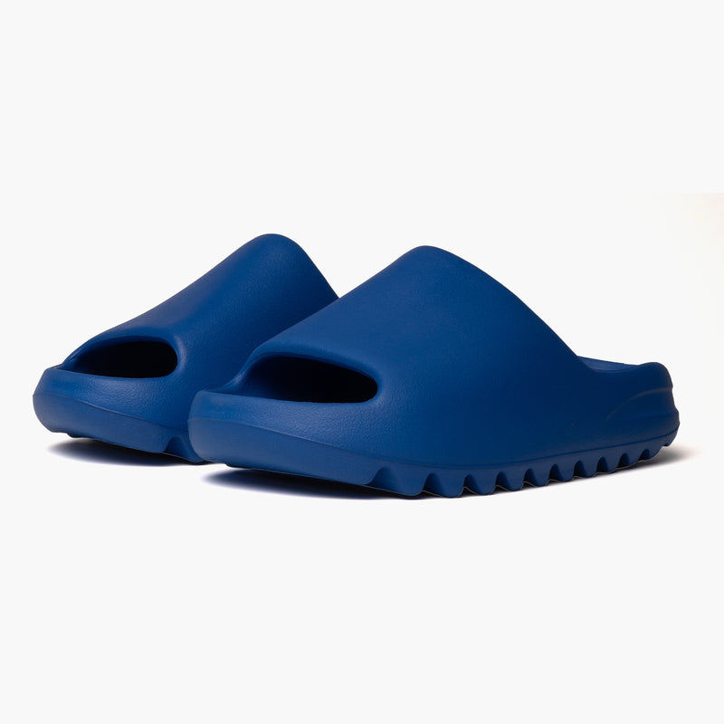Adidas Yeezy Slide Azure Seitenansicht