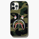 BAPE 1st Camo Shark iPhone 12/12 Pro Case verde