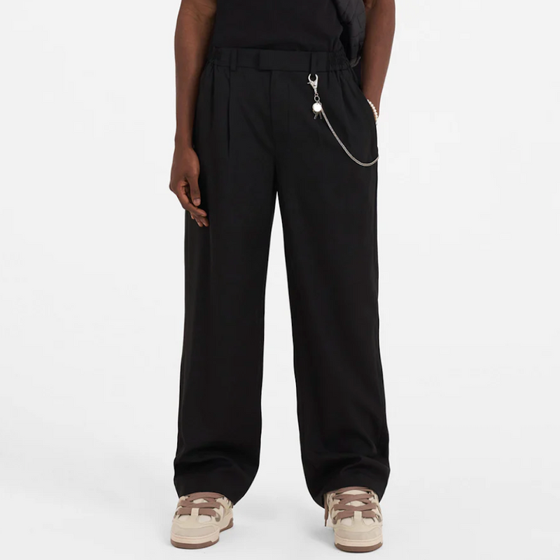 Represent Relaxed Pant Black Model Frontansicht