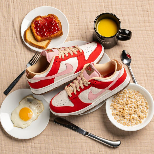 Nike Dunk Low Bacon | Hypenewz