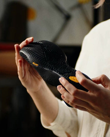 Vibram Five Fingers: Barfußgefühl trifft Hightech – Alles über den ikonischen Zehenschuh
