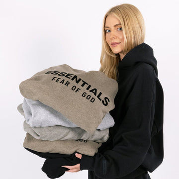 Pflegeguide: So bleiben deine Fear of God Essentials Klamotten wie neu