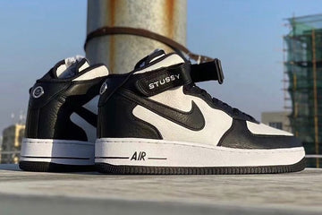 Nike Air Force 1 Mid Stüssy Titelbild