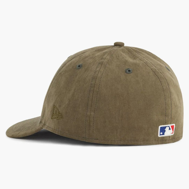 Aime Leon Dore X New Era Brushhed Nylon Yankees (2021) má olivové