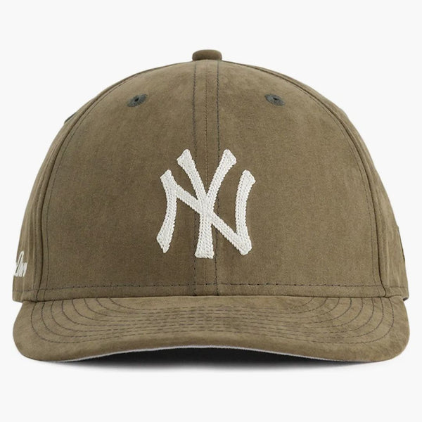 Aime Leon Dore X New Era Brushhed Nylon Yankees (2021) má olivové