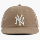 Aime Leon Dore x New Era Washed Chino Yankees (2021) tiene khaki