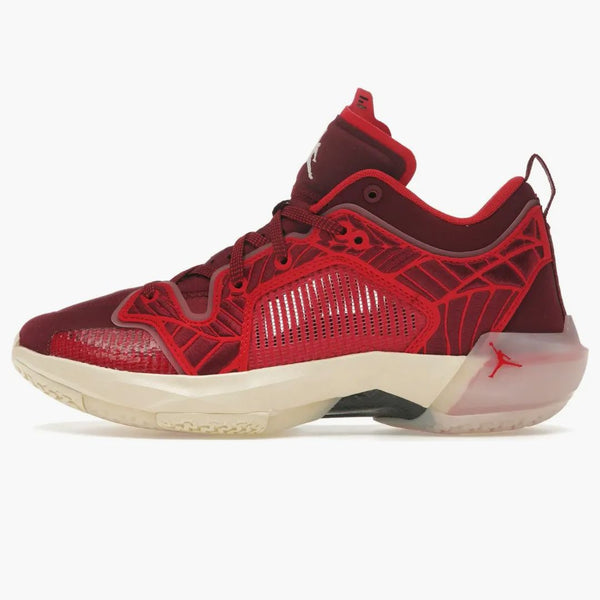 Jordan 37 Low Lyft upp (kvinnors)