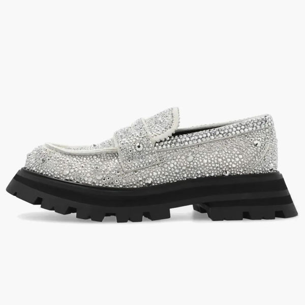 Alexander McQueen putující Loafer Nový zdobený křišťály slonoviny (ženy)