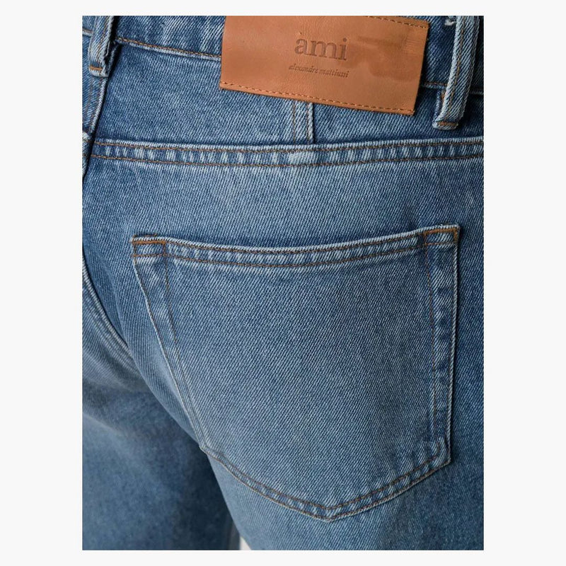 Ami París Jeans de lavado a mitad de lavado de patas rectas