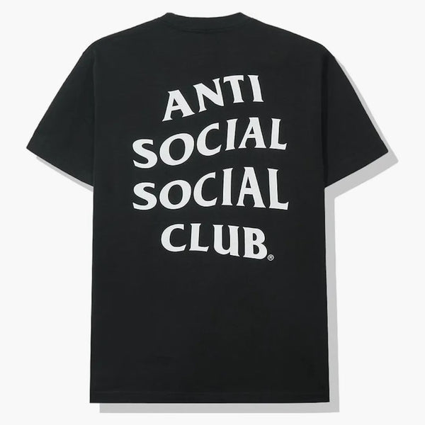 Anti -sociální sociální klub nesoucí čaj černou