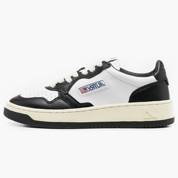 Autry Medalist Leather Low White Black (women's)