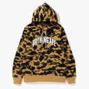 BAPE 1ST CAMO PULLOROVÝ MÍKE (FW22) Žlutá