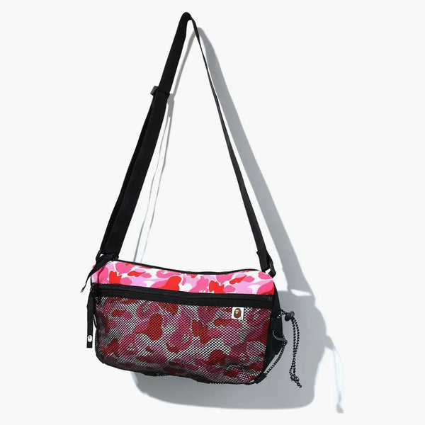 BAPE ABC CAMO BUNGEEE CARD BAG DE UMMENT