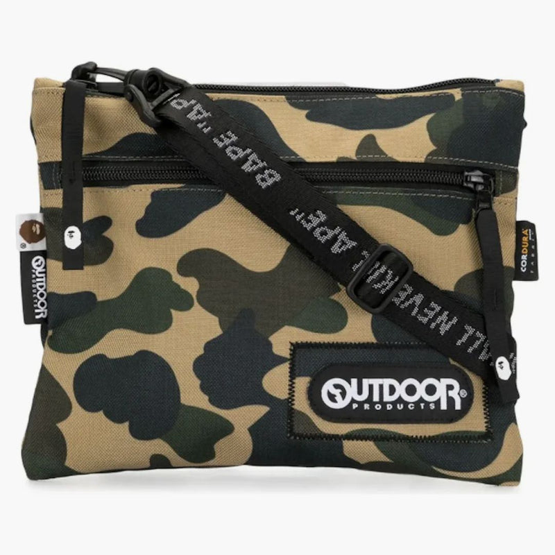 BAPE A BAJO APE BAPE X Productos al aire libre 1er Camo Mini Shoulder Bag amarillo