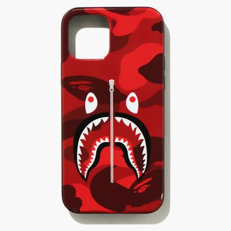 BAPE Color Camo Shark iPhone 12/12 Pro Case rojo