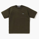 Logotipo de BAPE One Point Relajado Fit Tee Olive Olive Drab