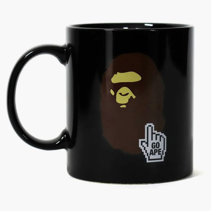 Taza en línea de BAPE negra