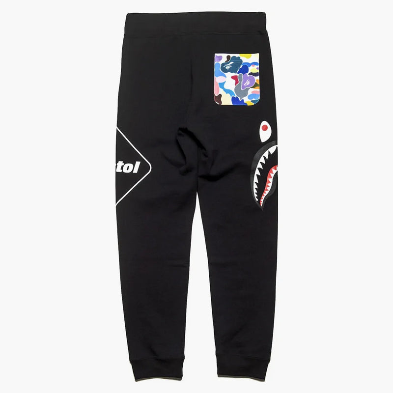 BAPE X F.C.R.B. Pantaje de pulover de rechin negru