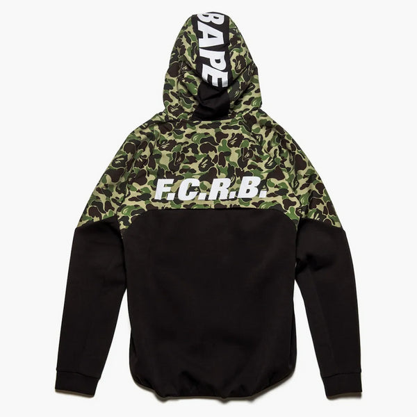 BAPE X F.C.R.B. Ventilación con capucha negra