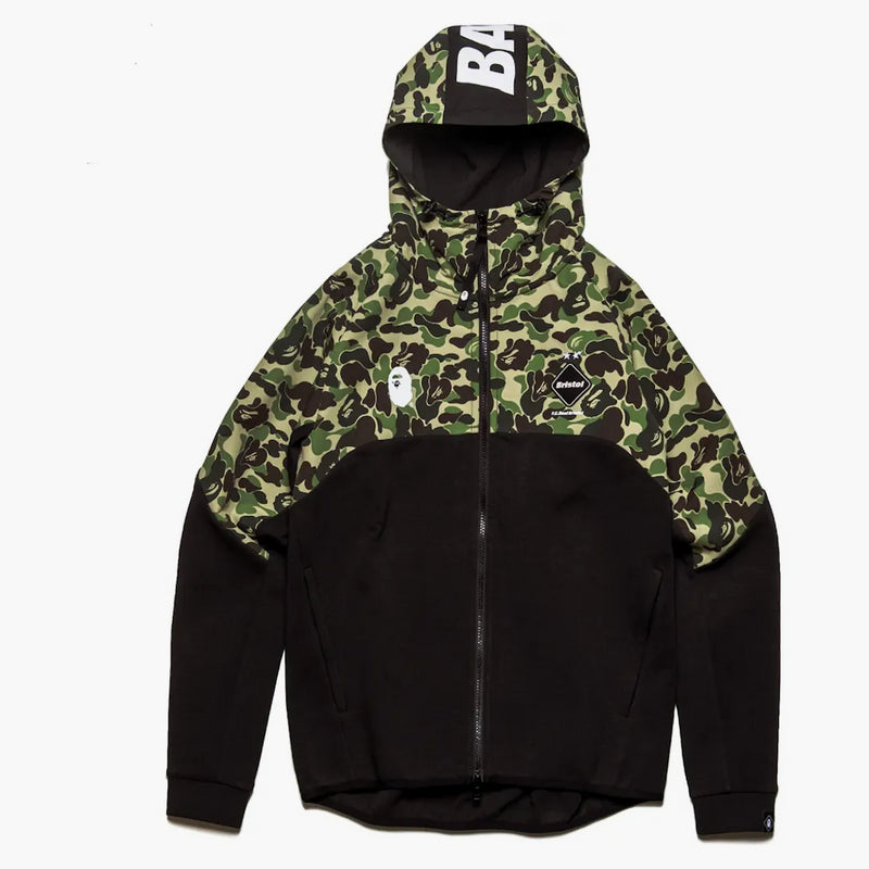 BAPE X F.C.R.B. Ventilación con capucha negra