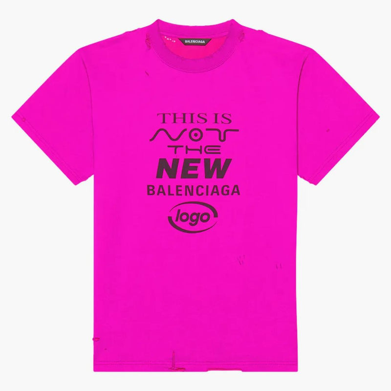 Balenciaga angustiado pequeño ajuste Esto no es logo camiseta rosa negro