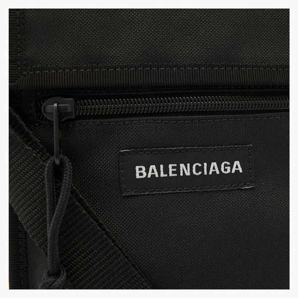 Balenciaga Explorer påse med remsvart