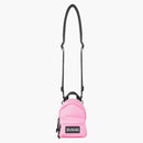 Balenciaga de mochila cruzada de gran tamaño mini rosa/negro