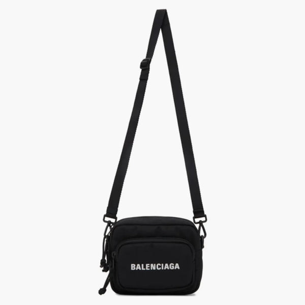 Balenciaga Wheel -logotyp broderad kamerapåse svart