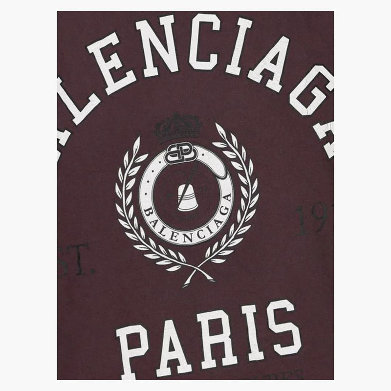 Balenciaga Women's College 1917 Camiseta Medium Fit Borgoña