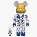 Bearbrick 1969 astronaut 100% a 400% bílý