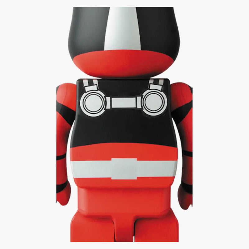 Bearbrick přišel jezdec Ryuki 100% a 400%