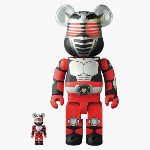 Bearbrick přišel jezdec Ryuki 100% a 400%