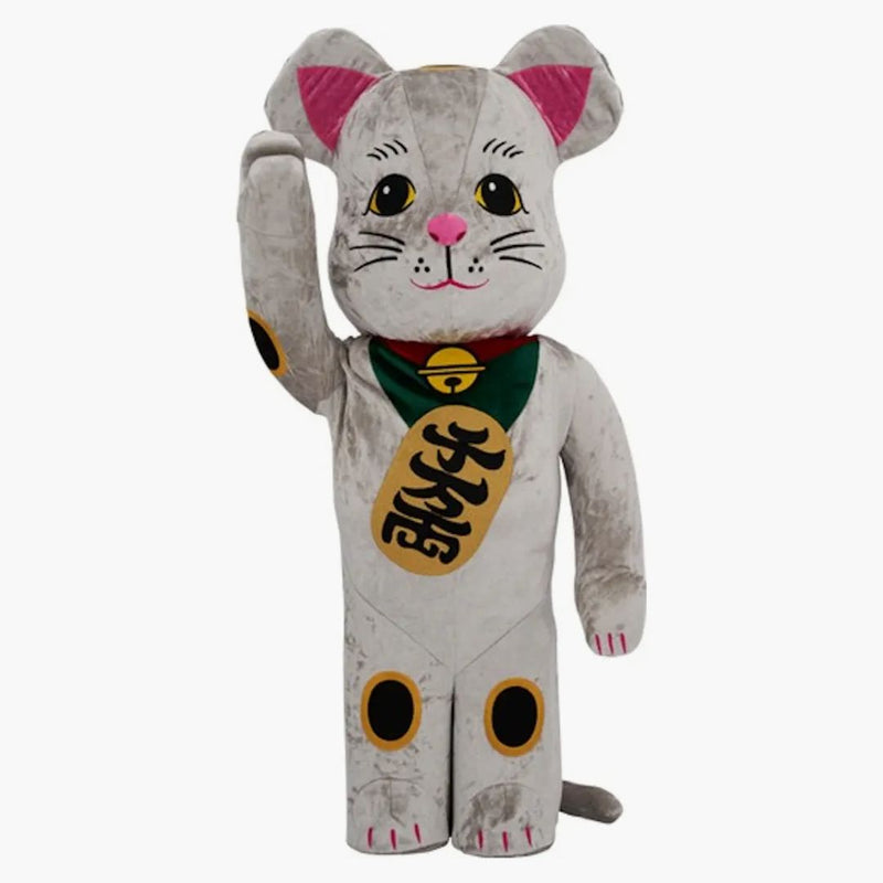 Hračka Bearbrick Medicom Lucky Cat Kigurumi 1000