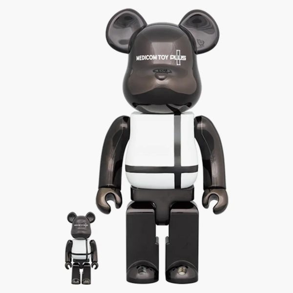 Hračka Bearbrick Medicom Plus 100% & 400% Set Black Chrome Ver.