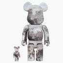 Bearbrick Moon 100% a 400% šedá