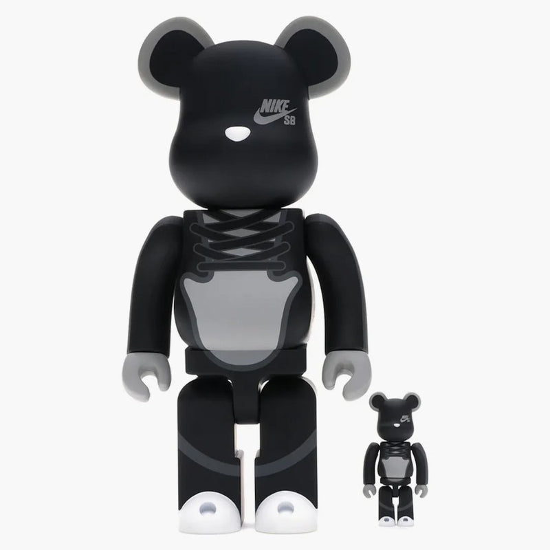 Bearbrick Nike SB 100% & 400% set svart
