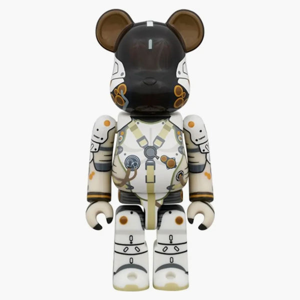 Bearbrick hraje 100% a 400% sada