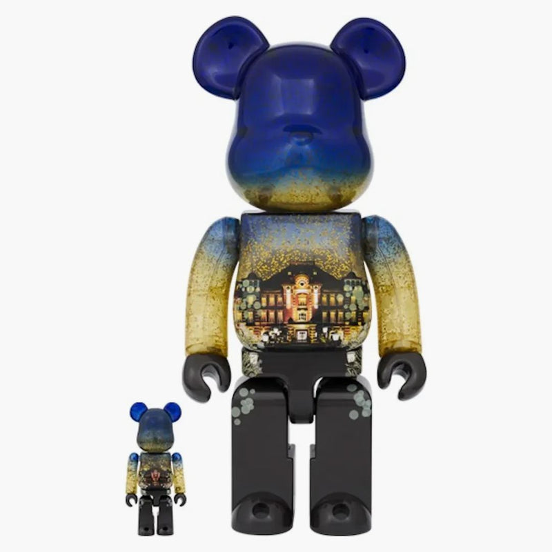 Bearbrick Tokyo Station Marunouchi Station Building Model Light Up Ver. 100% & 400% uppsättning