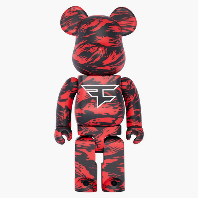 Clan osudu Bearbrick X 100% a 400%