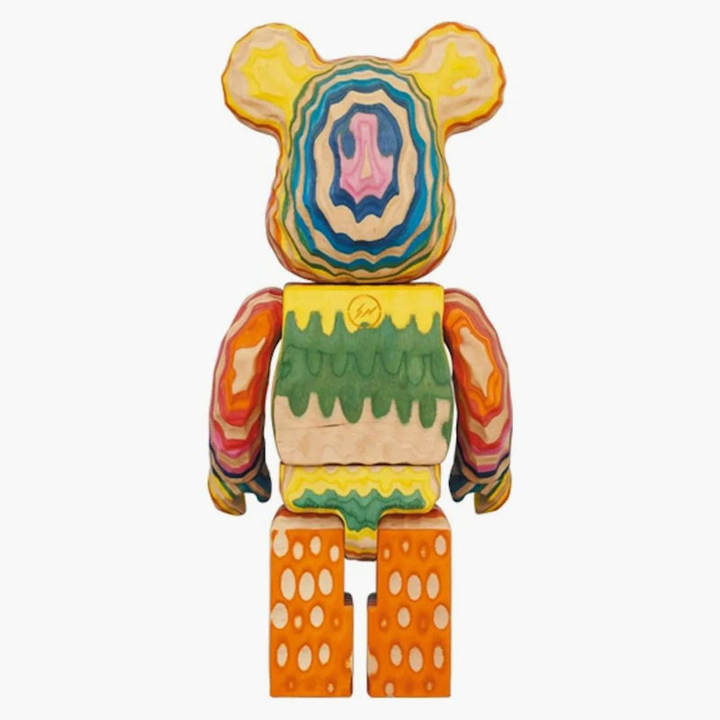 Design fragmentu Bearbrick X Karimoku Haroshi Vertical Carred Wooden (2G Exkluzivní) 400%
