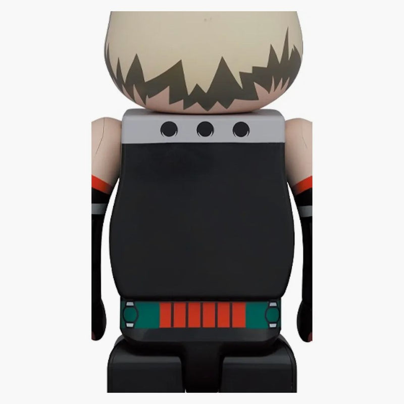 Bearbrick x My Hero Academia vyhrává 100% a 400% sada