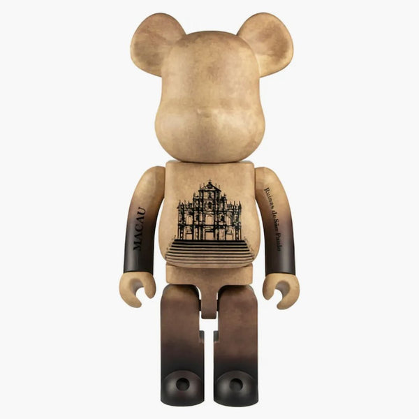 Bearbrick x Ruiny z 1000% hnědého svatého Pavla