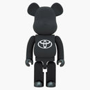 Bearbrick X Toyota (conduzca sus sueños adolescentes). 1000% negro
