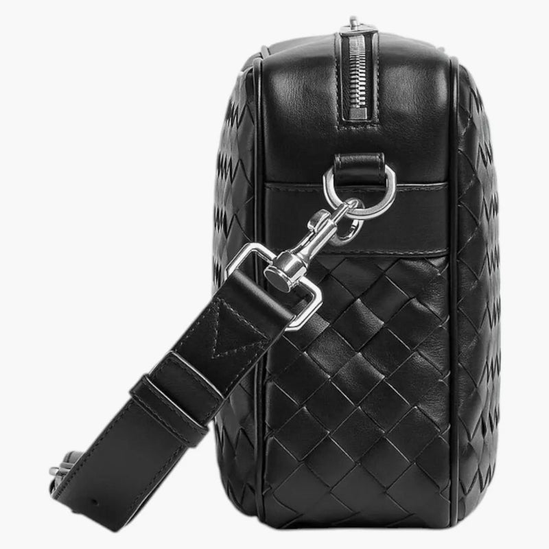 Bottega Veneta Camera Bag Medium Intrecciato Black