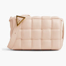 Bottega Veneta Cassette imbottita Intreccio Weave Melon Lavata