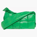 Bottega Veneta Medium imbottito Tech Tech Parquet Cassette Crossbody Bag Parkeet