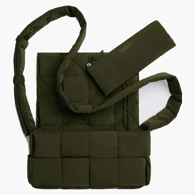 Bottega Veneta Cassette acolchado de Cassette Camping