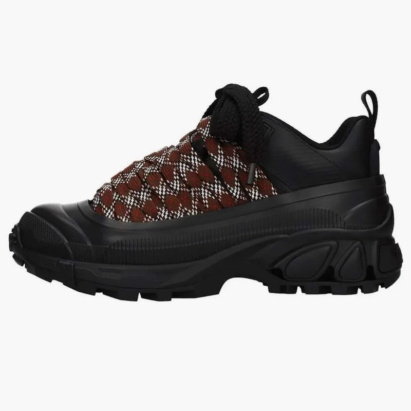 Burberry Arthur Brown Black