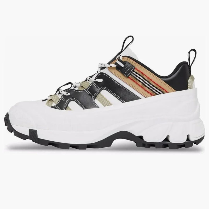 Burberry Arthur Icon Stripe (women's)